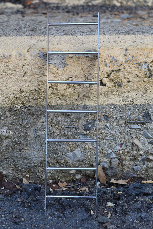 Metal Ladder Ogun/ Escalera de Metal